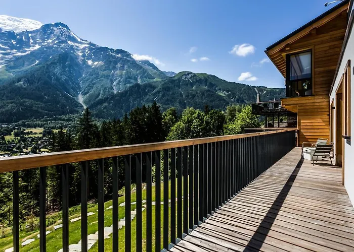 Le Mont Blanc Bed & Breakfast 4*