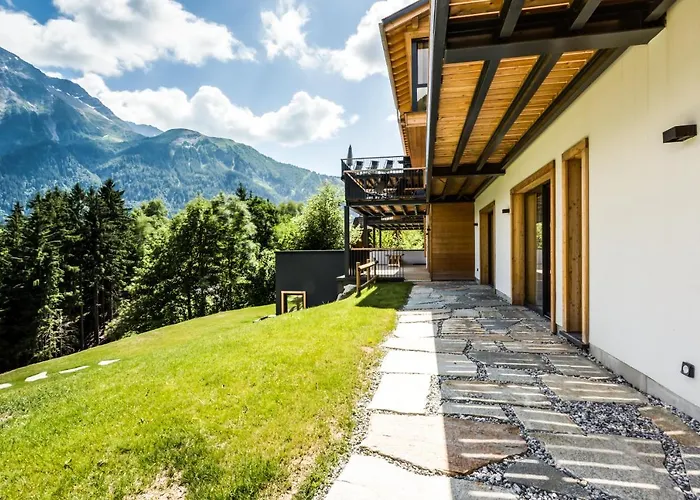Le Mont Blanc Bed & Breakfast 4*