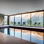 Le Mont Blanc 4*