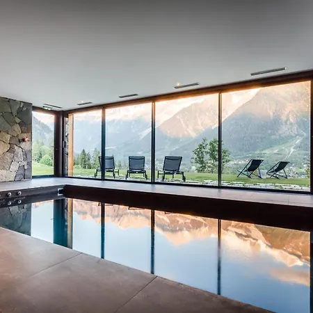 Le Mont Blanc 4*